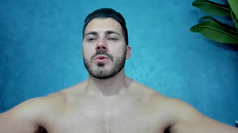 Snapshot of muscularmaster chatting on 10-22-25, 09:47 muscularmaster onlyfans online show from 10-22-25, 09:47