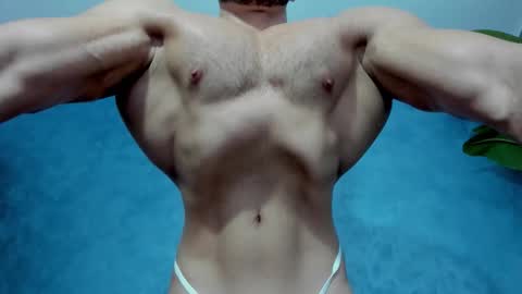 Snapshot of muscularmaster chatting on 10-23-25, 09:57 muscularmaster onlyfans online show from 10-23-25, 09:57