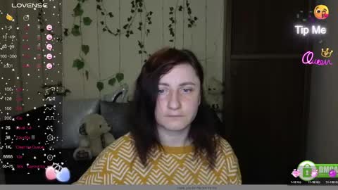 Snapshot of muse_kitty_jenia chatting on 05-05-26, 06:05 Jenya online show from 05-05-26, 06:05