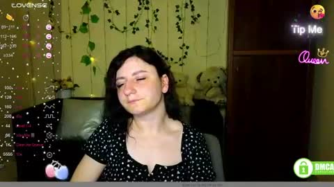 Snapshot of muse_kitty_jenia chatting on 06-11-26, 01:27 Jenya online show from 06-11-26, 01:27