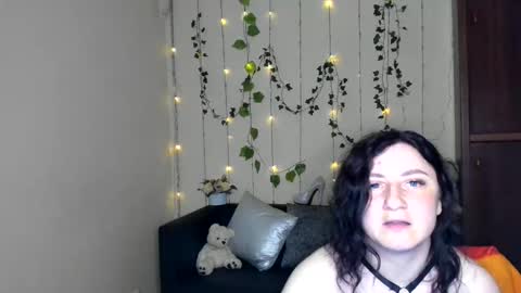 Jeneva online show from 06-10-26, 06:40