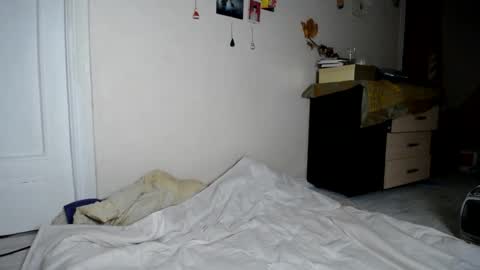 Snapshot of muse_online chatting on 12-21-24, 04:09 Muse Ali online show from 12-21-24, 04:09