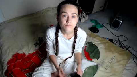 Snapshot of muse_online chatting on 12-23-24, 11:36 Muse Ali online show from 12-23-24, 11:36