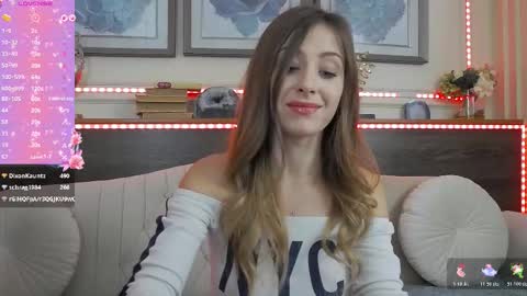 Luna  online show from 11-26-25, 10:44