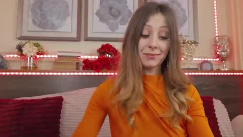 Luna  online show from 02-18-26, 07:21