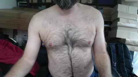 Snapshot of mushman87 chatting on 10-10-25, 01:32 Mushman online show from 10-10-25, 01:32