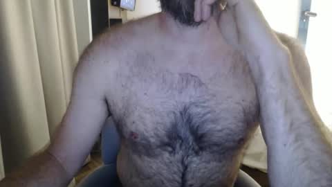 Snapshot of mushman87 chatting on 10-23-25, 05:23 Mushman online show from 10-23-25, 05:23