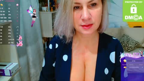 Lana online show from 12-29-24, 09:17