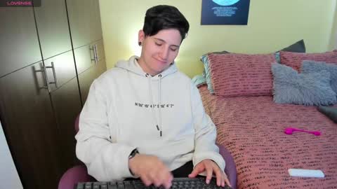 VALENTINA Luna  online show from 01-06-25, 03:20