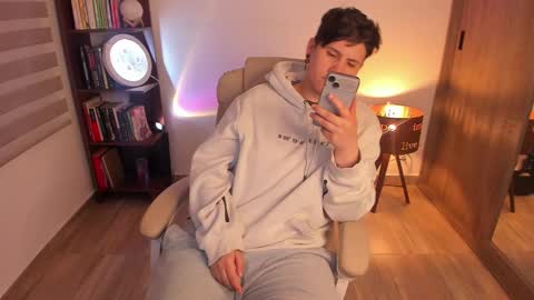 VALENTINA Luna  online show from 02-25-25, 04:57