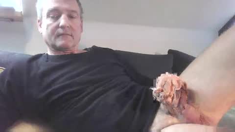 nobuddy online show from 11-10-25, 08:57