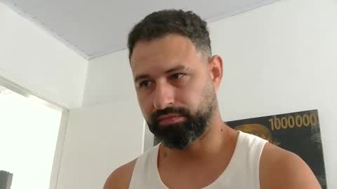 Snapshot of musosc chatting on 12-23-25, 10:57 musosc online show from 12-23-25, 10:57