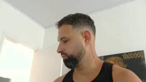 Snapshot of musosc chatting on 04-25-26, 01:14 musosc online show from 04-25-26, 01:14
