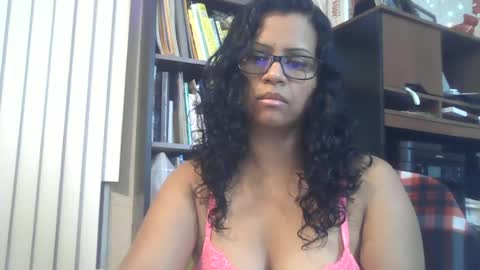 Snapshot of mustang8380 chatting on 06-19-26, 06:40 browncandy online show from 06-19-26, 06:40