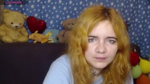 Snapshot of mustardgirl chatting on 09-11-25, 12:00 ZZ TOP online show from 09-11-25, 12:00