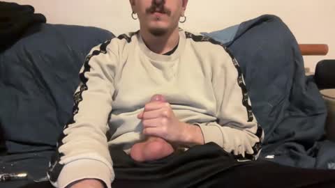 Snapshot of muupp69 chatting on 12-13-24, 12:53 muupp69 online show from 12-13-24, 12:53