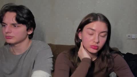 Snapshot of muuur_fam chatting on 09-10-25, 07:58 HEY online show from 09-10-25, 07:58