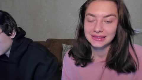 Snapshot of muuur_fam chatting on 09-22-25, 08:44 HEY online show from 09-22-25, 08:44