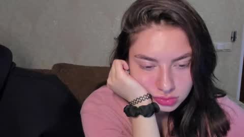 Snapshot of muuur_fam chatting on 09-23-25, 08:23 HEY online show from 09-23-25, 08:23