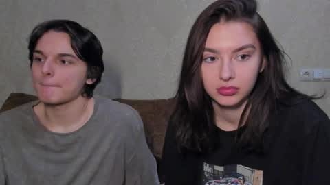 Snapshot of muuur_fam chatting on 10-04-25, 05:44 HEY online show from 10-04-25, 05:44