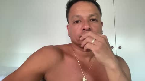 Snapshot of muycasual chatting on 09-20-25, 09:27 taurosboy online show from 09-20-25, 09:27