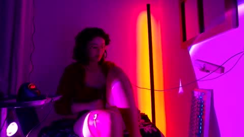 Snapshot of mx_anouk_divine chatting on 02-14-26, 03:14 Mx. Anouk Divine online show from 02-14-26, 03:14