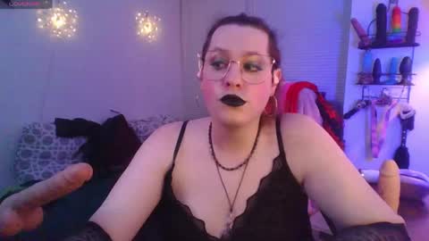 Snapshot of mxsissycharlotte chatting on 05-27-26, 01:57 Mx Charlotte online show from 05-27-26, 01:57