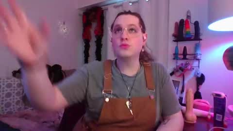 Snapshot of mxsissycharlotte chatting on 06-11-26, 06:39 Mx Charlotte online show from 06-11-26, 06:39