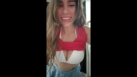 miss beauty coming 96 2300 online show from 12-14-25, 03:23