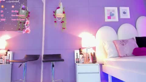 my_aleja_ online show from 10-20-25, 12:49