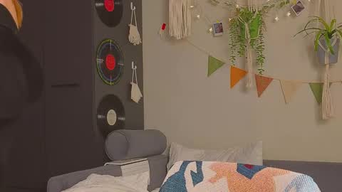  PARIS   online show from 09-29-25, 10:25