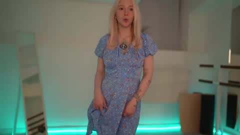 STELLA  Im here today online show from 03-06-25, 03:56