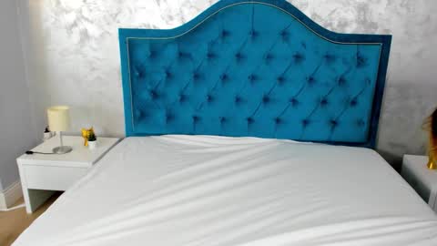 mya_davies online show from 09-28-25, 03:23