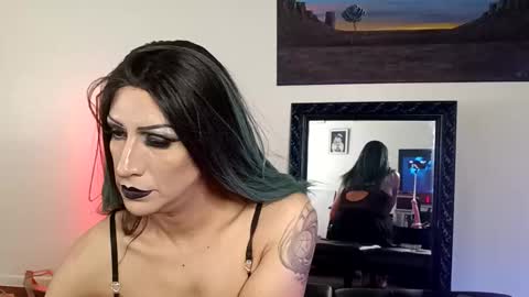 Snapshot of mya_sparklez chatting on 12-14-25, 08:24 mya_sparklez online show from 12-14-25, 08:24