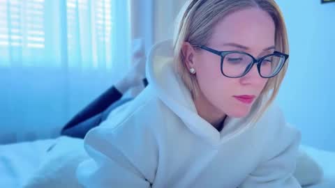 Mya-be Yours P online show from 09-24-25, 12:30