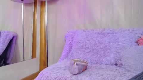 Snapshot of myathtylerth chatting on 10-18-25, 07:25    Mya   online show from 10-18-25, 07:25