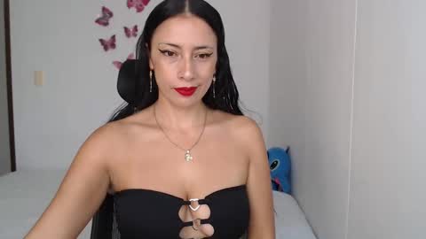 Snapshot of myc_sw_couple chatting on 02-02-25, 02:24 mary and charlie online show from 02-02-25, 02:24