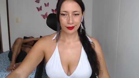 Snapshot of myc_sw_couple chatting on 02-06-25, 07:51 mary and charlie online show from 02-06-25, 07:51