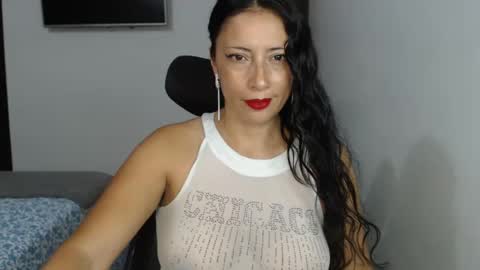 Snapshot of myc_sw_couple chatting on 10-04-25, 12:30 mary and charlie online show from 10-04-25, 12:30