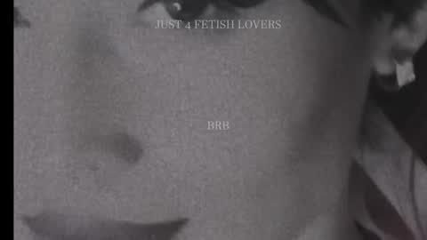 Lola online show from 10-22-25, 11:04