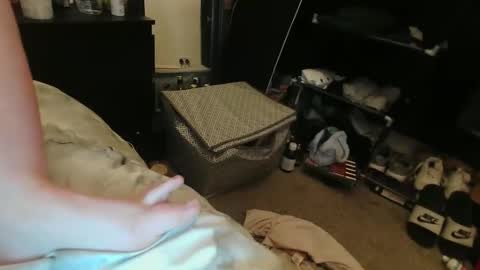 Snapshot of myfairlady86 chatting on 12-15-25, 09:19 My online show from 12-15-25, 09:19