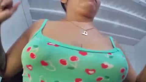 Snapshot of myhoney_hot chatting on 03-09-25, 01:46 myhoney_hot online show from 03-09-25, 01:46