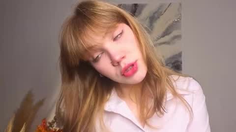 Snapshot of myismira chatting on 11-09-25, 04:11 Mira online show from 11-09-25, 04:11