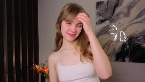 Snapshot of myismira chatting on 11-20-25, 04:23 Mira online show from 11-20-25, 04:23