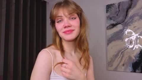 Snapshot of myismira chatting on 11-28-25, 04:15 Mira online show from 11-28-25, 04:15