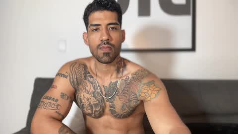 Myke esthetic online show from 01-28-25, 02:21