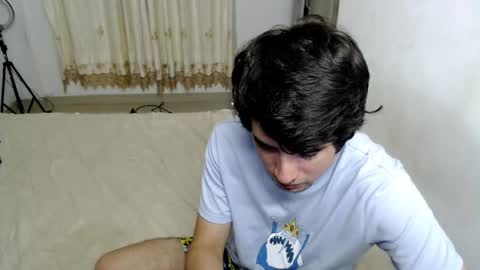 Snapshot of myke_xxx chatting on 09-09-25, 01:27 mike online show from 09-09-25, 01:27