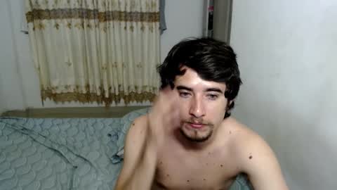 Snapshot of myke_xxx chatting on 10-08-25, 08:39 mike online show from 10-08-25, 08:39