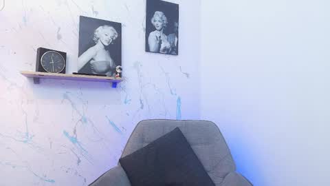 Mykel   online show from 11-24-25, 05:34