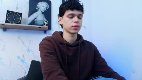 Mykel   online show from 01-15-26, 02:32